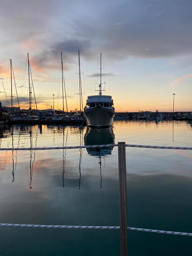 Aqua Resort Giulianova - Houseboat Experience エクステリア 写真