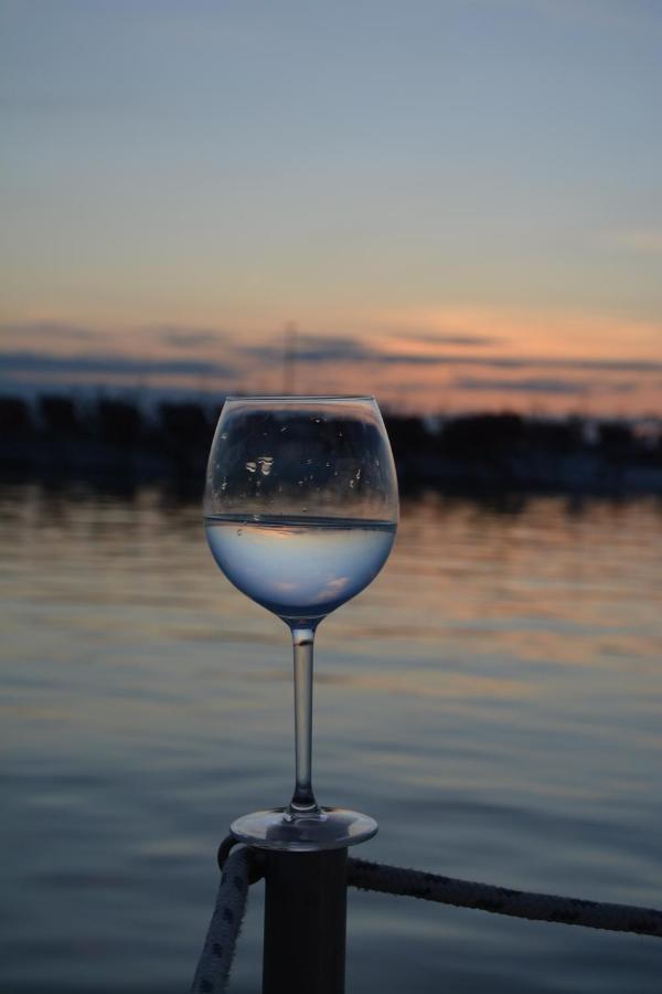 Aqua Resort Giulianova - Houseboat Experience エクステリア 写真