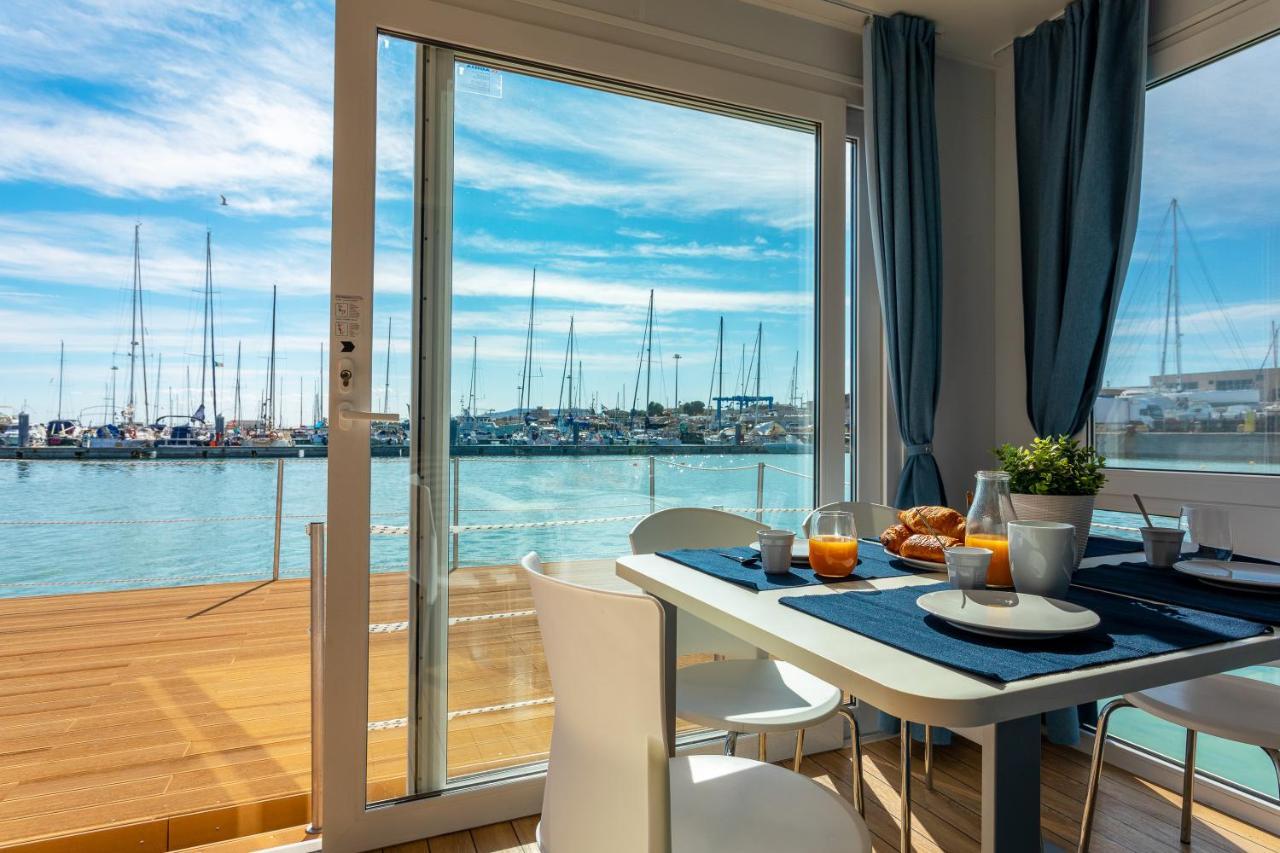 Aqua Resort Giulianova - Houseboat Experience エクステリア 写真