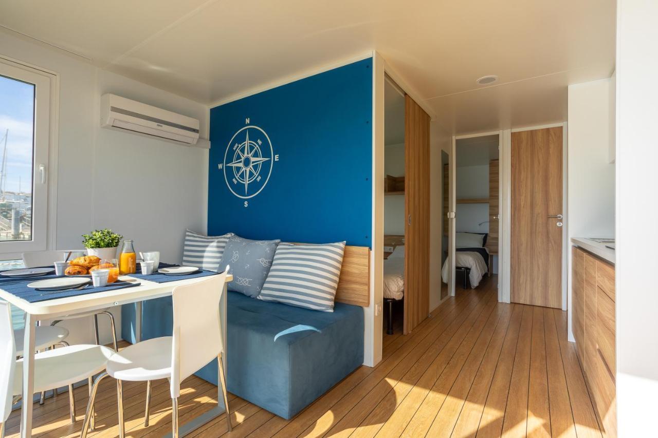 Aqua Resort Giulianova - Houseboat Experience エクステリア 写真